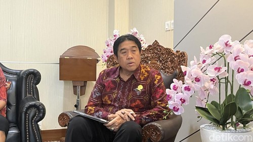 Wakil Rektor IV Universitas Udayana, Made Sucipta ditemui detikBali di Gedung Rektorat, Jimbaran, Badung, Selasa (5/5/2026).
