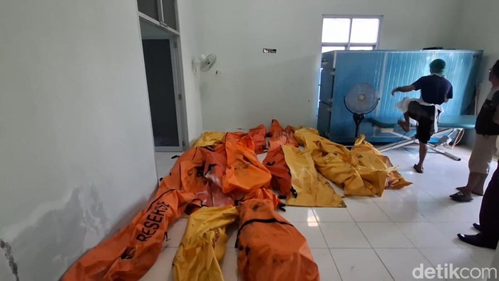 16 jenazah kecelakaan di Muratara sampai di rumah sakit Lubuklinggau