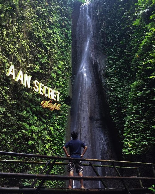 Aan Secret Waterfall di Desa Wisata Aan, Kecamatan Banjarangkan, Klungkung.