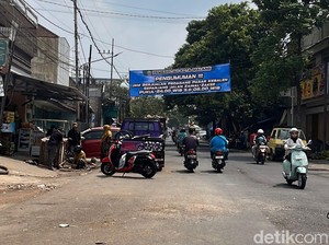 Pasar Kebalen Malang Ditertibkan, Jalan Zaenal Zakse Lebih Lenggang
