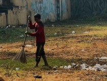 Temuan Sampah-Botol Miras di Kedung Cowek Surabaya, Pengawasan Diperketat