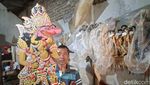 Potret Sulianto Empat Dekade Jaga Napas Wayang Timplong Nganjuk
