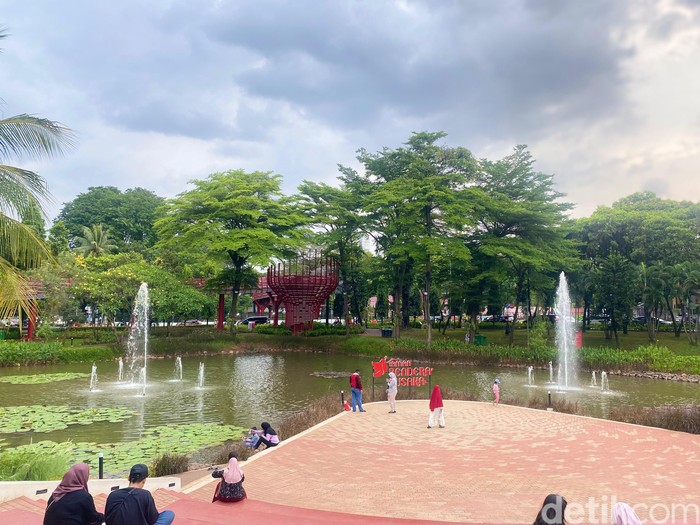 Chikumbar di Taman Bendera Pusaka Barito