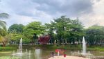 Cobain Stik Ayam Viral Rp 30 Ribuan di Taman Bendera Pusaka Barito