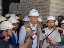 Stok Beras Melimpah, Bos Bulog Usul Dipakai buat Tunjangan ASN, TNI & Polri
