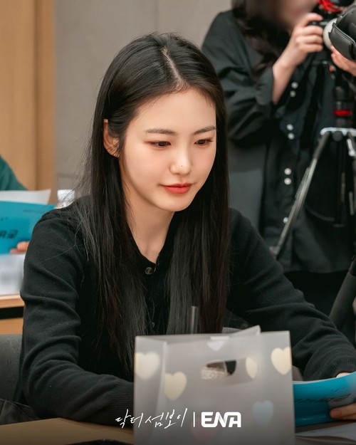 Cast drama Korea Doctor on the Edge di proses reading naskah perdana.