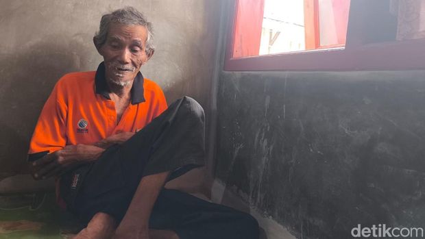 Engkong Rana dan rumah baru di Kuningan