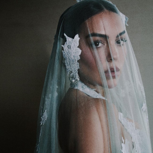 Georgina Rodriguez Jadi Pengantin di Met Gala, Terinspirasi Bunda Maria