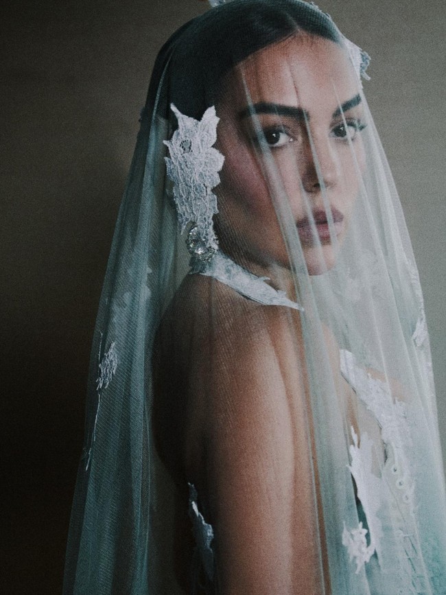 Georgina Rodriguez Jadi Pengantin di Met Gala, Terinspirasi Bunda Maria