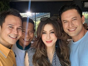 Indra Bruggman Ungkap Hal yang Jadi Tantangan Kumpulkan Cast Jinny Oh Jinny