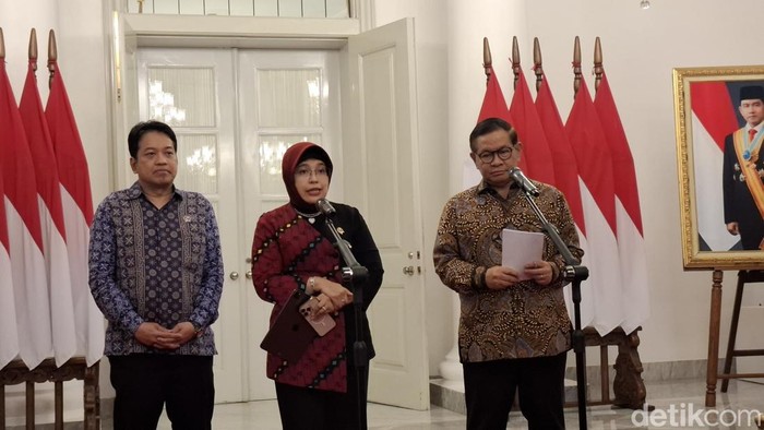 Kepala BPS Amalia Adininggar Widyasanti. (tengah) (Brigitta/detikcom)
