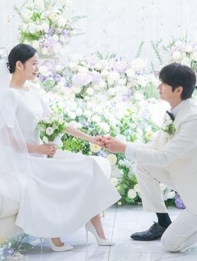 Foto: Kim Go Eun Pamit dari Yumis Cells, End Game Dinikahi Brondong Tampan