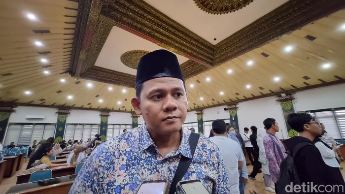 Ortu korban dugaan kekerasan dan penelantaran Daycare Little Aresha menilai UGM belum memberikan sanksi terhadap dosen yang jadi penasihat di daycare.
