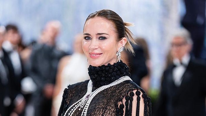 Emily Blunt di Met Gala 2026 yang diadakan di Museum Metropolitan pada 4 Mei 2026 di New York, New York.