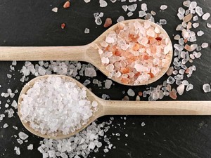 Tak Cuma Asin, 5 Jenis Garam Ini Punya Manfaat Berbeda untuk Masakan