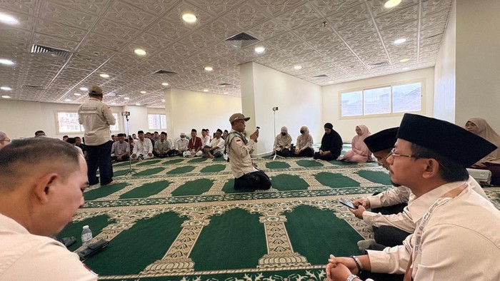 PPIH Arab Saudi menggencarkan edukasi kepada jemaah haji Indonesia di Makkah. (PPIH Media Center 2026)