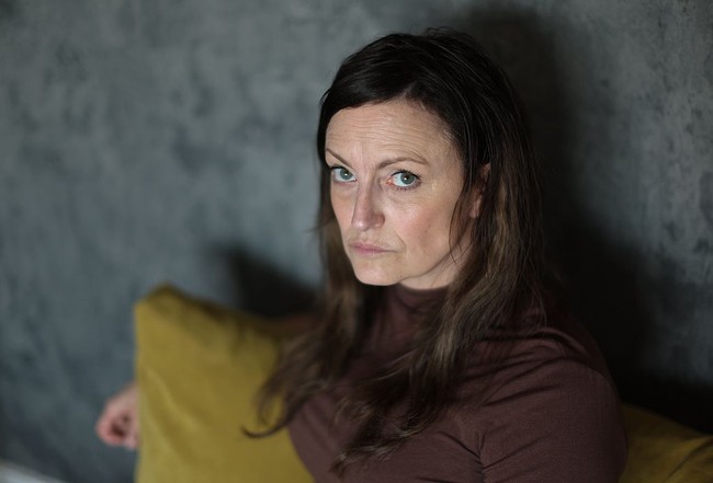 Di balik kehidupannya yang terlihat mapan, ia ternyata berjuang menghadapi bipolar disorder dan gangguan stres pascatrauma (PTSD) yang disebutnya sangat menyiksa. Kondisi mental itu bahkan membuatnya tak sanggung keluar rumah.  Foto: Toronto Star via Getty Images/Richard Lautens