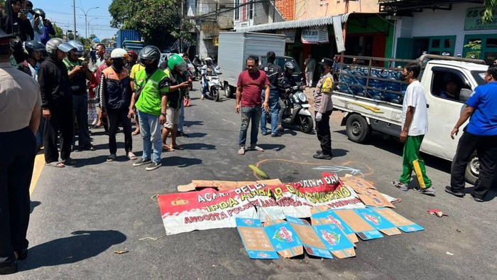 Driver ojol tewas terlindas truk di Pasuruan