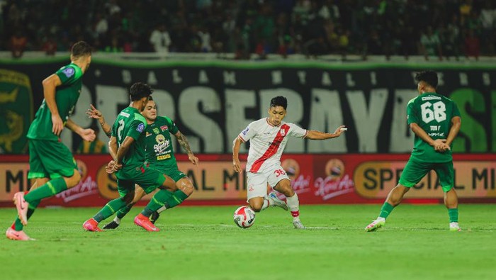 Duel Persebaya vs Persis pada putaran pertama