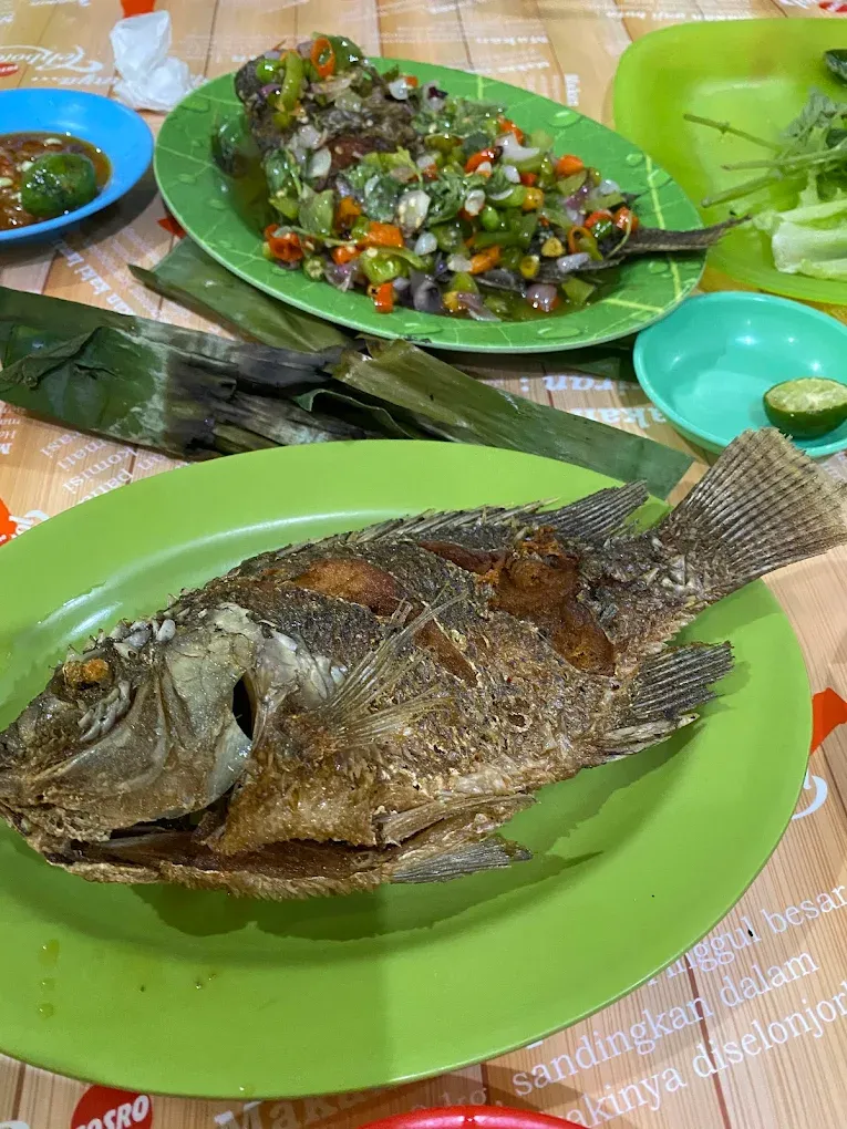 Ikan Nila Pak Ugi