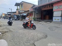Warga Keluhkan Sejumlah Ruas Jalan di Kecamatan Percut Sei Tuan Rusak Parah