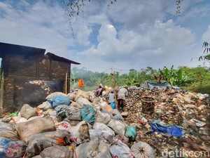 Viral TPS di Rancamanyar Keluarkan Asap, Begini Kondisinya