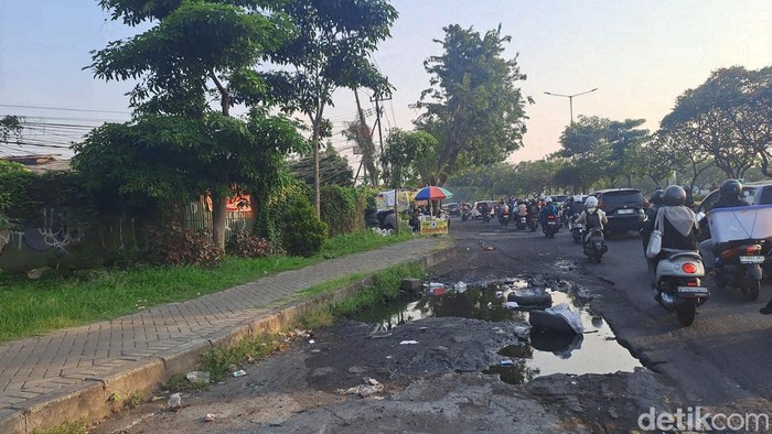 Lubang di kawasan Aloha