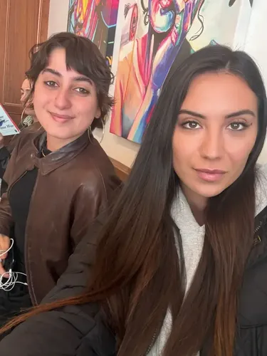 Melanie Shiraz dan istri Wali Kota New York Zohran Mamdani, Rama Duwaji Melanie Shiraz dan istri Wali Kota New York Zohran Mamdani, Rama Duwaji