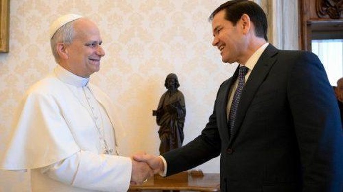 Menlu AS Marco Rubio saat bertemu Paus Leo XIV di Vatican (dok.Vatican Media)