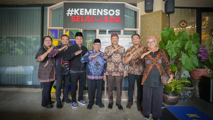 Mensos Minta Pemkab Blitar Coret Warga yang Tidak Berhak Terima Bansos