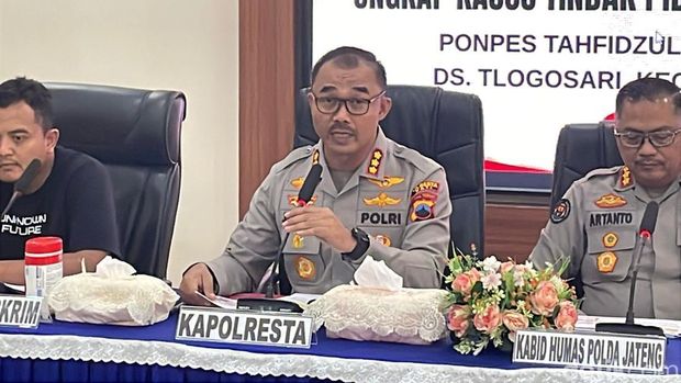 Konferensi pers kasus pemerkosaan santriwati di Polresta Pati, Kamis (7/5/2026).