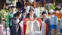 MBC Rilis Lebih Banyak Foto Royal Wedding Perfect Crown