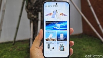 Di sisi layar, Realme menyematkan panel 120Hz Ultra Smooth Display untuk pengalaman scrolling dan gaming yang lebih mulus. Performanya disokong Helio G95 Max yang dilengkapi dukungan Flux Engine, GT Boost, serta Hyper Cooling agar suhu tetap stabil saat dipakai intensif. Foto: Adi FR/detikINET