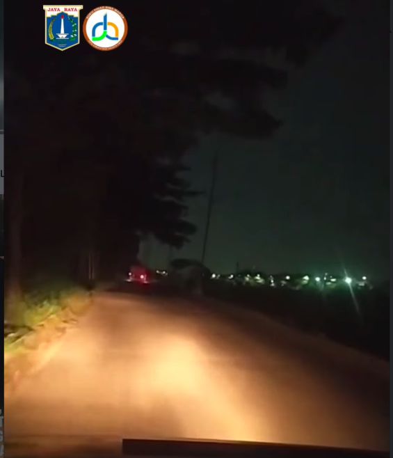 Sepekan ini setidaknya sudah terjadi empat kali pencurian komponen lampu PJU di Jaktim. Ulah pencurian ini membahayakan pengguna jalan dan masyarakat umum. (dok Bina Marga)