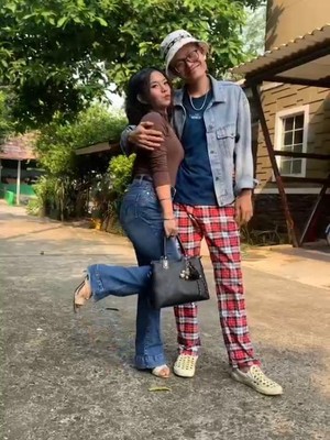 Sony Wakwaw Pamer Pacar Bikin Dar-Der-Dor Netizen