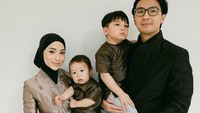 Indra Priawan memberikan penjelasan dan penegasan bahwa sama sekali gak pernah memaksa Nikita Willy untuk berhijab. Foto: Instagram @nikitawillyofficial94