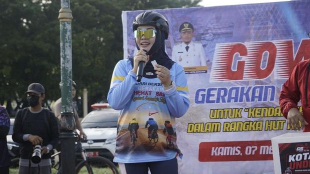 Wali Kota Kendari, Siska Karina Imran mengikuti Gowes Hemat BBM dalam rangka HUT ke195 Kendari. Wali Kota Kendari, Siska Karina Imran mengikuti Gowes Hemat BBM dalam rangka HUT ke195 Kendari.