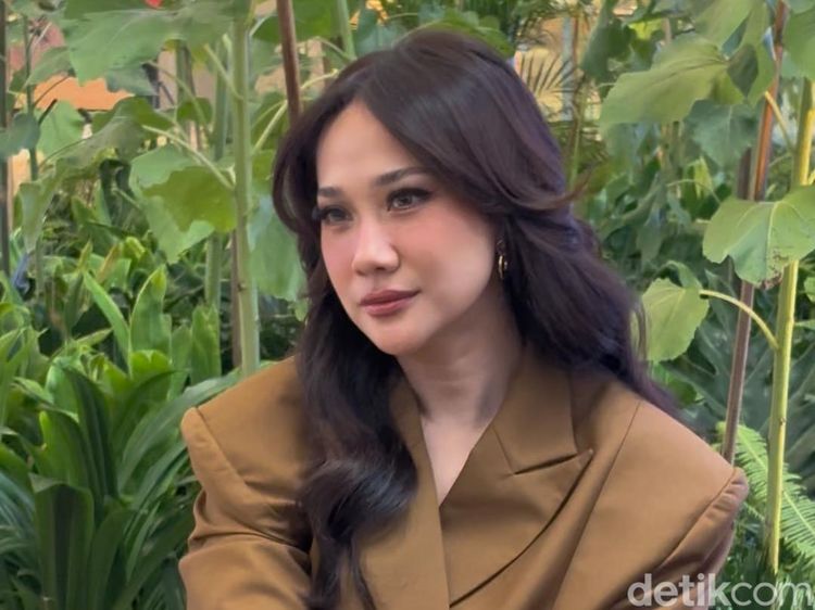 Potret BCL Cantik & Awet Muda di Usia 43, Ini Rahasia Perawatan Tubuhnya