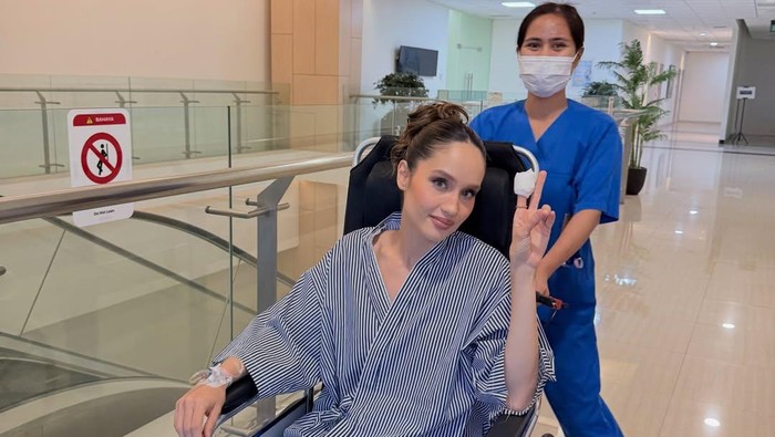 cinta laura