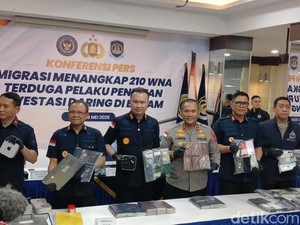 210 WNA Diamankan Kasus Dugaan Sindikat Penipuan Investasi Online di Batam