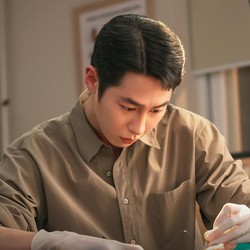 Potret Lee Jae Wook Jadi Dokter di Pulau Terpencil