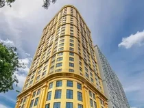 Potret Jeroan Hotel Berlapis Emas 24 Karat, Perabotannya Super Mewah!