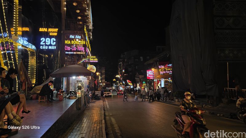 Galaxy S26 Ultra Jago Rekam Malam Berkabut di Sapa Vietnam