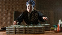 Lam menilai hubungan dagang China dan Amerika Serikat masih sangat erat meski sempat memanas. Amerika Serikat menyerap hampir 40 persen ekspor kembang api China. REUTERS/Go Nakamura  