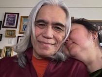James F Sundah Pencipta Lilin-Lilin Kecil Meninggal di New York