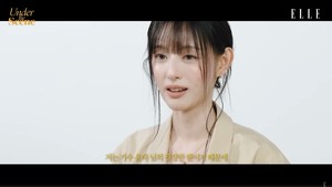 Visual Terbaru Kim Ji Won: Manglingi Tampil Berponi dan Pipi Makin Tirus