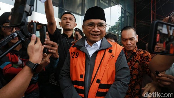 KPK Perpanjang Penahanan Yaqut di Kasus Kuota Haji