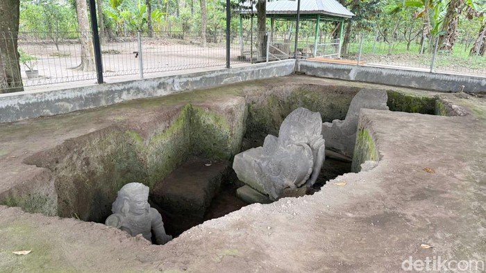 Melihat Situs Adan-adan di Kediri