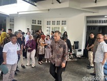 Melayat ke Rumah Duka, Menkop Kenang Anggota BPK Haerul Saleh Sosok Baik