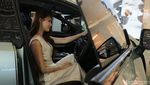 Pameran Mobil Listrik Diserbu Pengunjung